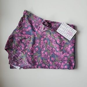 Lularoe Classic T NEW Medium